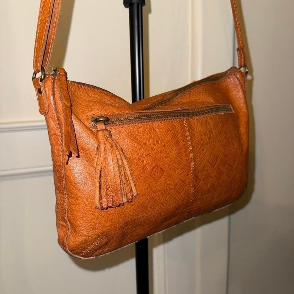 Day & Mood camel leather hand tooled crossbody bag #leather #crossbody